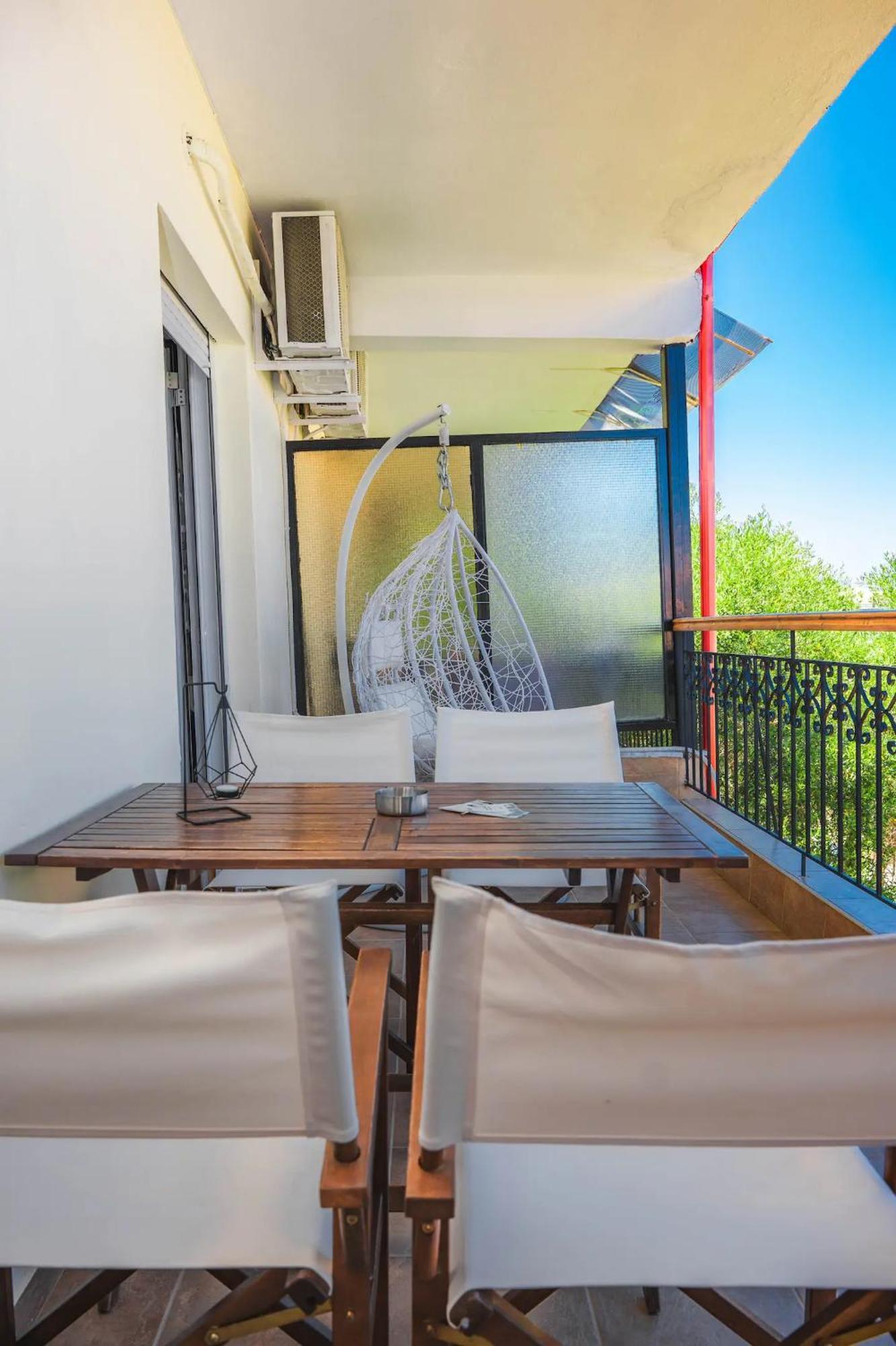 Apartment Nowhere Pefkochori